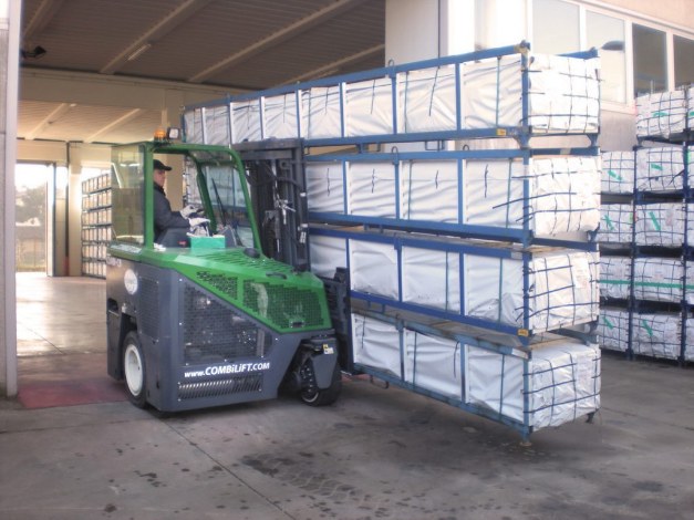Safer Long Load Handling with Combilift