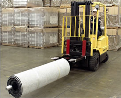 Forklift carpet pole attachment