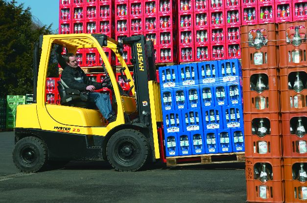 Forklift saves time and money over manual lifting Forklift saves time and money over manual lifting