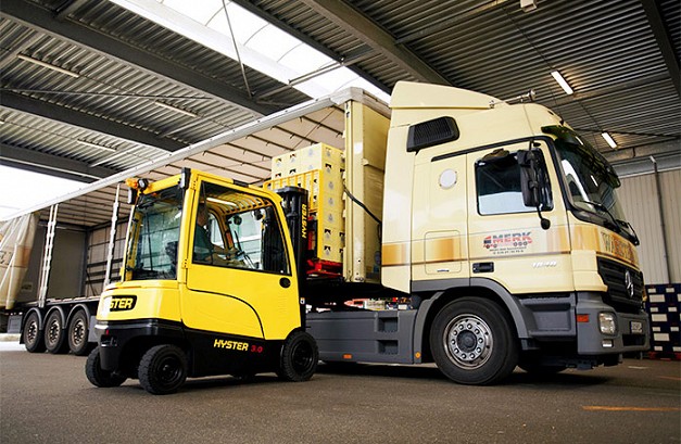 Hyster battery electric forklift