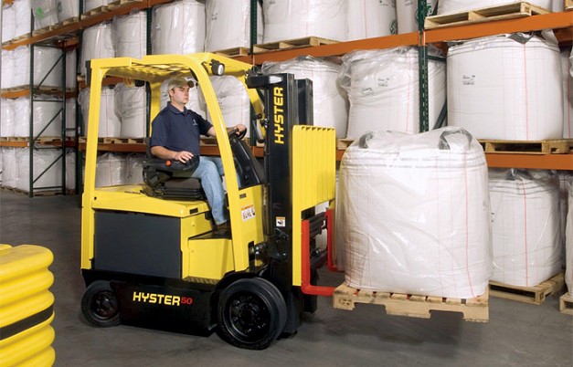 Hyster battery electric forklift