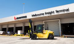 Qantas Freight & ForkTrack™