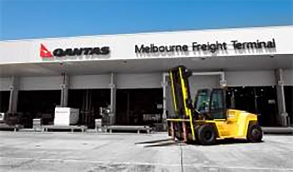 Qantas Freight & ForkTrack™