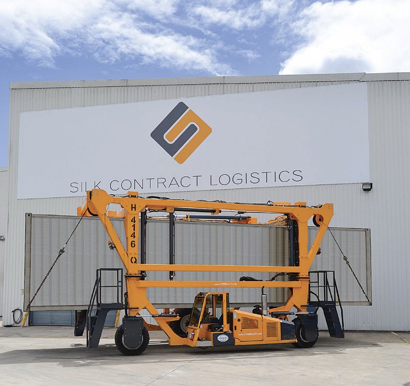 First ever Combilift Straddle Carrier at Silk Logistics