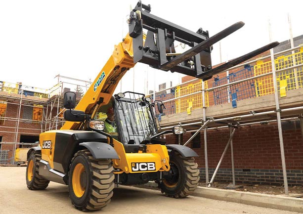 Telehandler product shot2