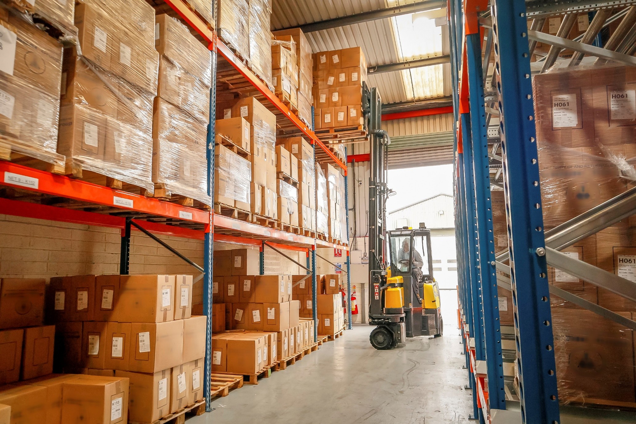 Narrow Aisle Forklift Hire