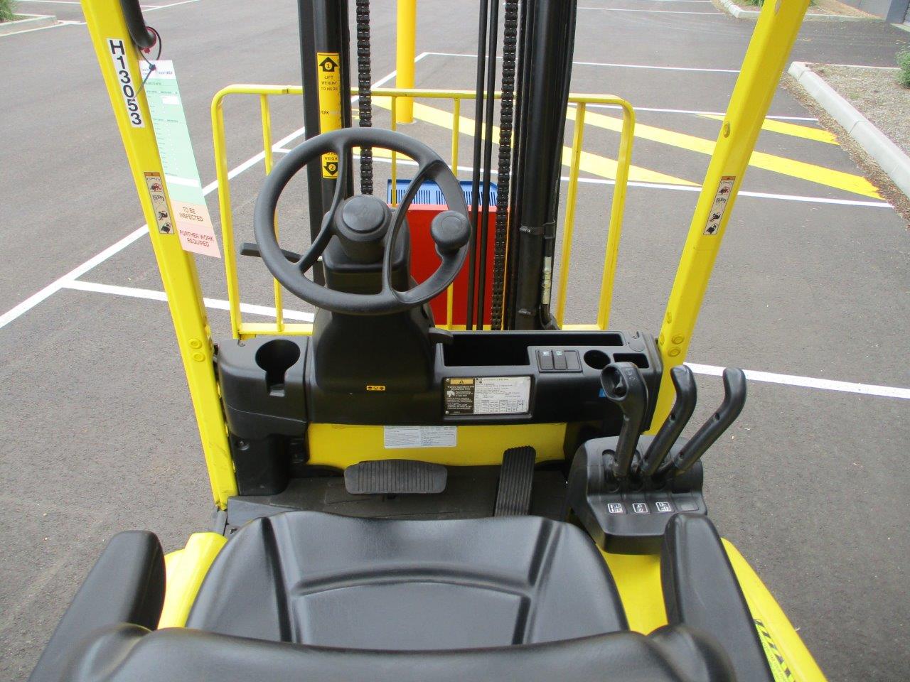 1 8 Tonne Battery Electric Forklift Hire Short Term Rental Adaptalift Group