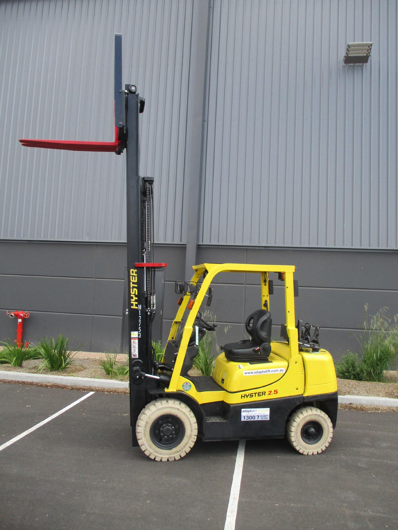 2.5 Tonne Forklift Hire