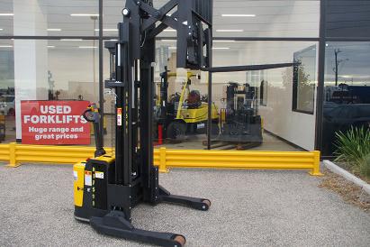 Walkie Reach Stacker Hire