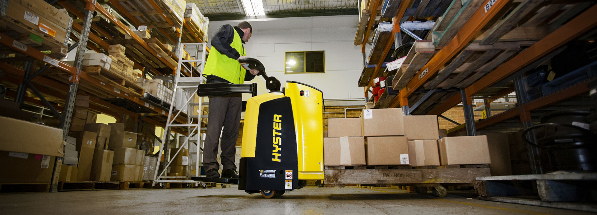 Hyster AP2.0MS Pallet Truck | New Equipment | Adaptalift Group