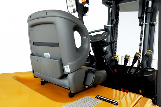 Yale ERP16-20UXT Forklift