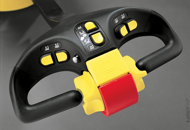 Hyster W20–30ZR Walkie Reach Stackers