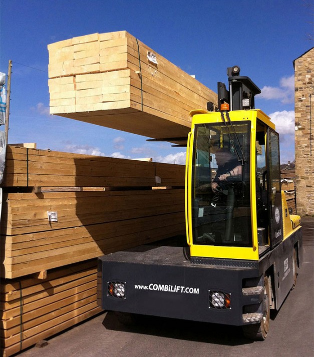 Combilift SL-Series Multi-Directional Sideloader