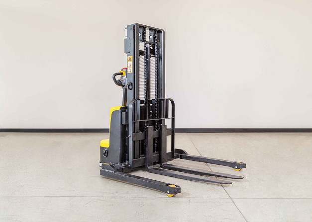 Liftsmart WSS15 Electric Pedestrian Stacker