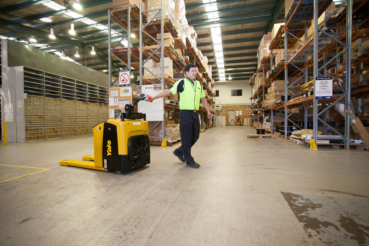 Yale MP20AP Platform Pallet Trucks | New Equipment | Adaptalift Group