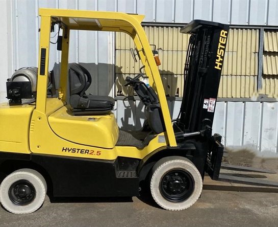 Used Forklift: HYSTER H2.5XT 