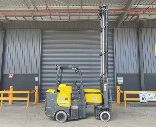 Used Forklift: AISLE-MASTER 20WHE 