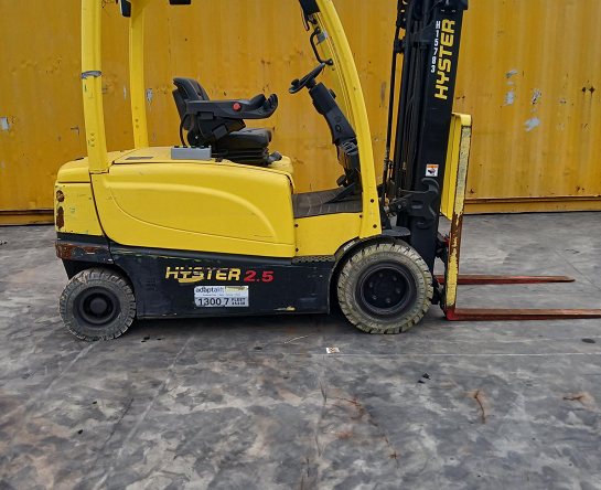Used Forklift: HYSTER J2.5XN 