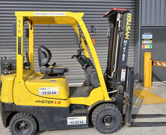 Used Forklift: HYSTER H1.8XT