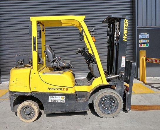 Used Forklift: HYSTER H2.5XT