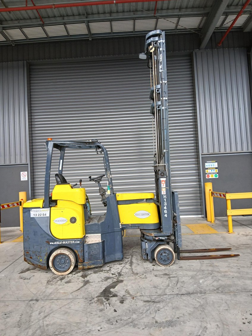 Used Equipment: AISLE-MASTER 20SHE 