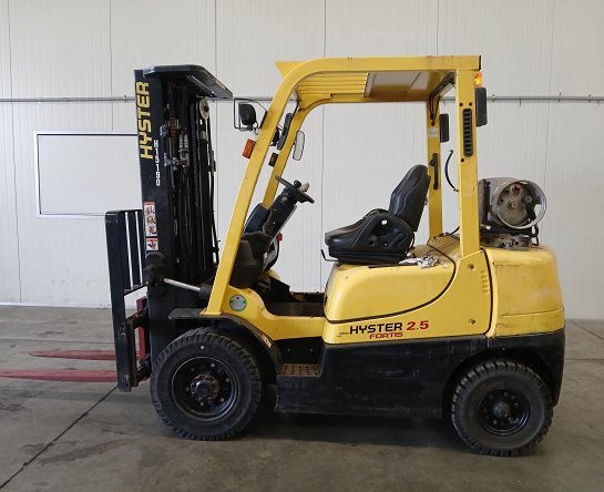 Used Forklift: HYSTER H2.5TX 