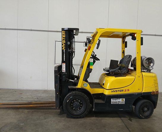 Used Forklift: HYSTER H2.5XT 