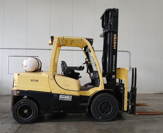 Used Forklift: HYSTER H4.5FT6