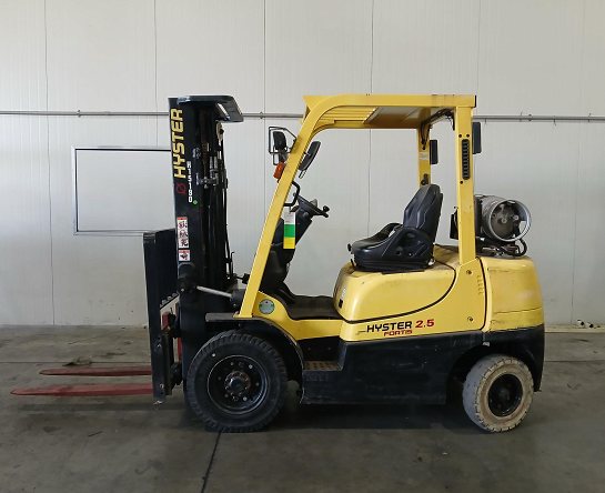 Used Forklift: HYSTER H2.5TX
