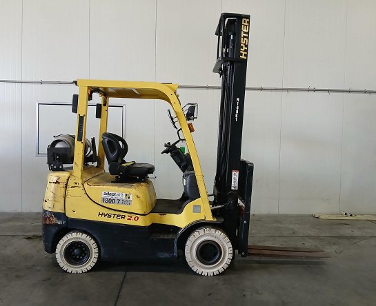 Used Forklift: HYSTER H2.0XTS