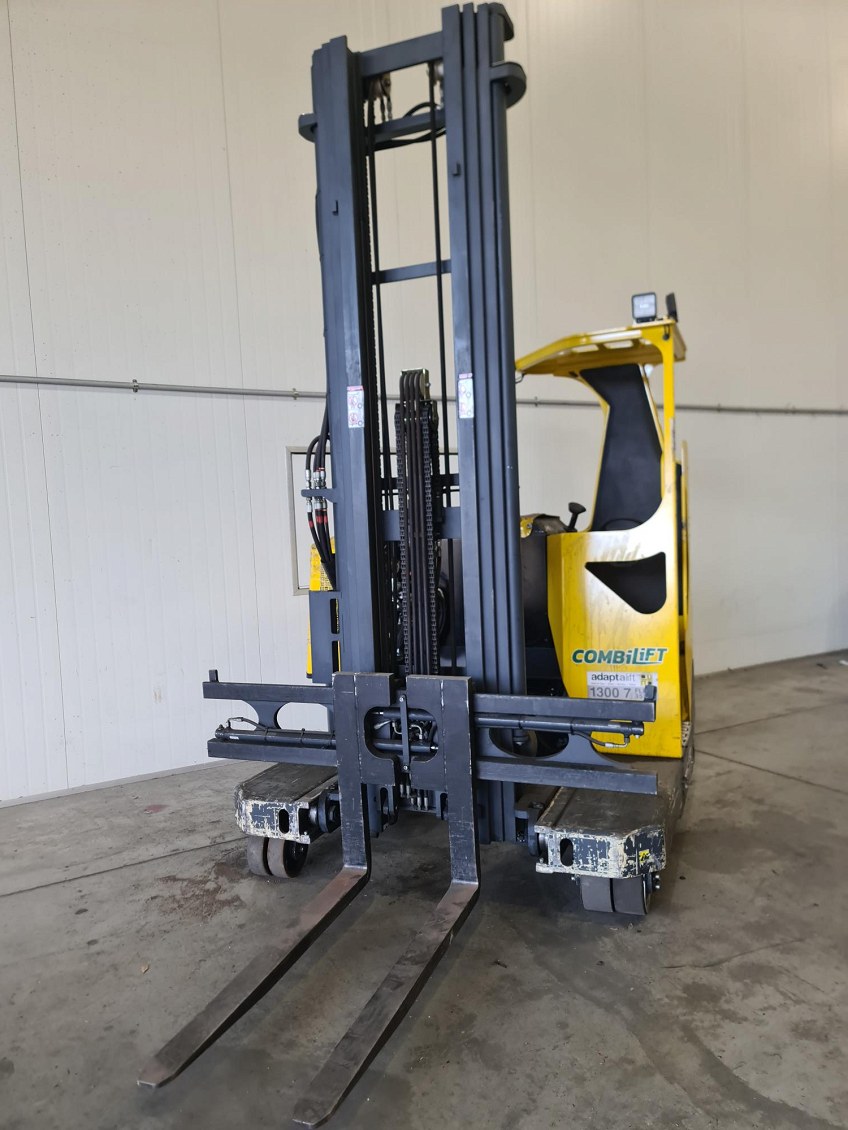 COMBILIFT C2500MR