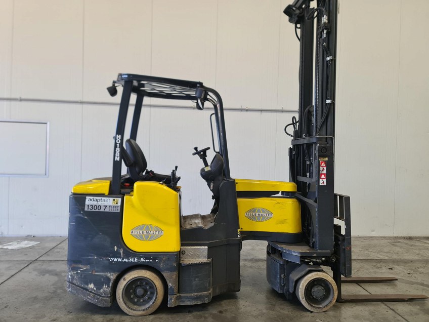 Used forklift: AISLE-MASTER 15E 