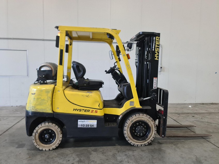 Used forklift: HYSTER H2.5XT 