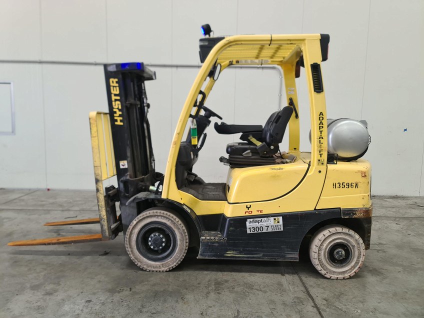 Used forklift: HYSTER H2.5FT 