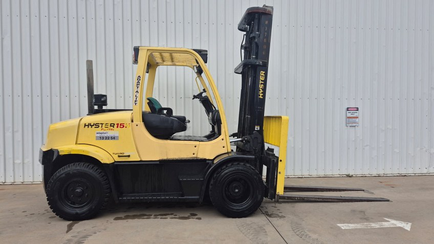 Used forklift: HYSTER H155FT 