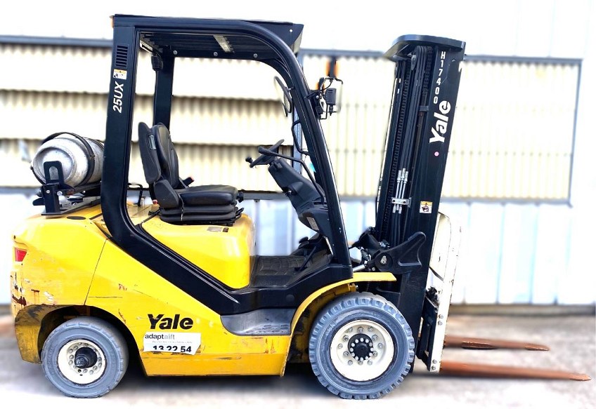 Used forklift: YALE GLP25UX 