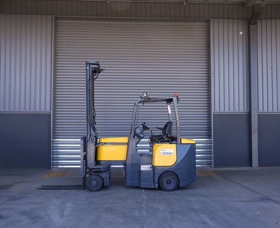 Used Forklift: AISLE-MASTER 20SE 