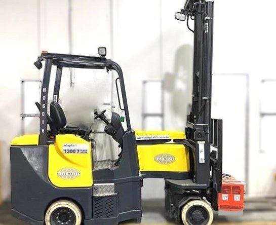 Used Forklift: AISLE-MASTER 15E 