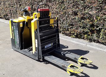 Used Forklift Special: HYSTER LO2.0