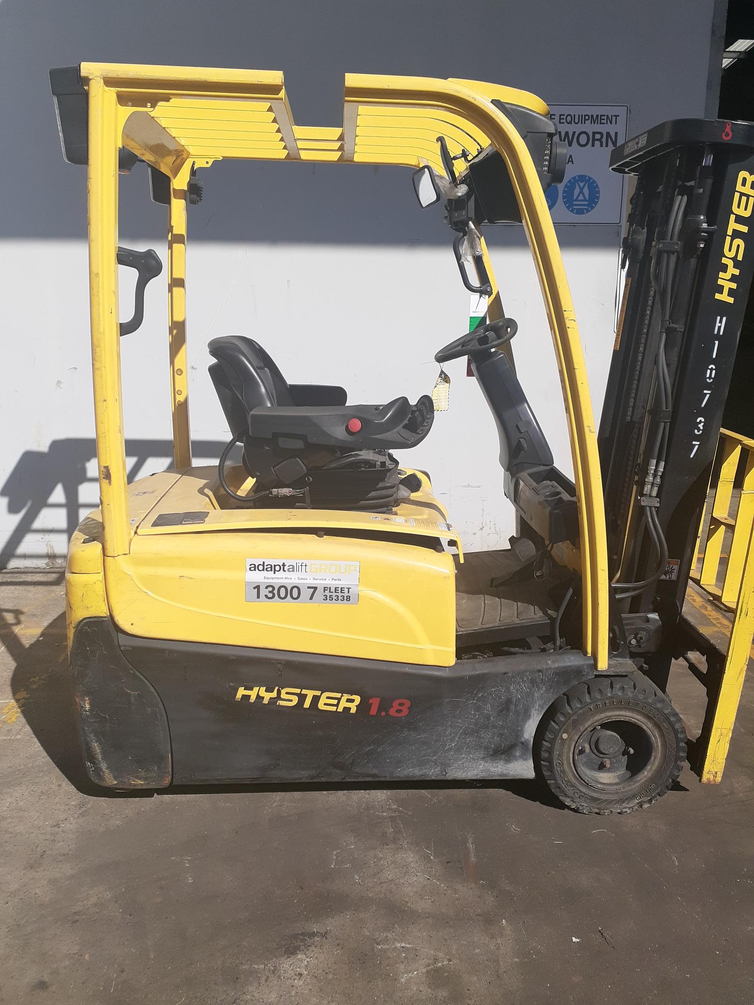 Used forklift: HYSTER J1.8XNT 