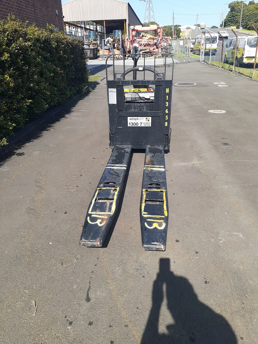 HYSTER B80ZHD