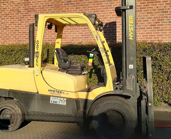 Used Forklift: HYSTER H4.5FT6 