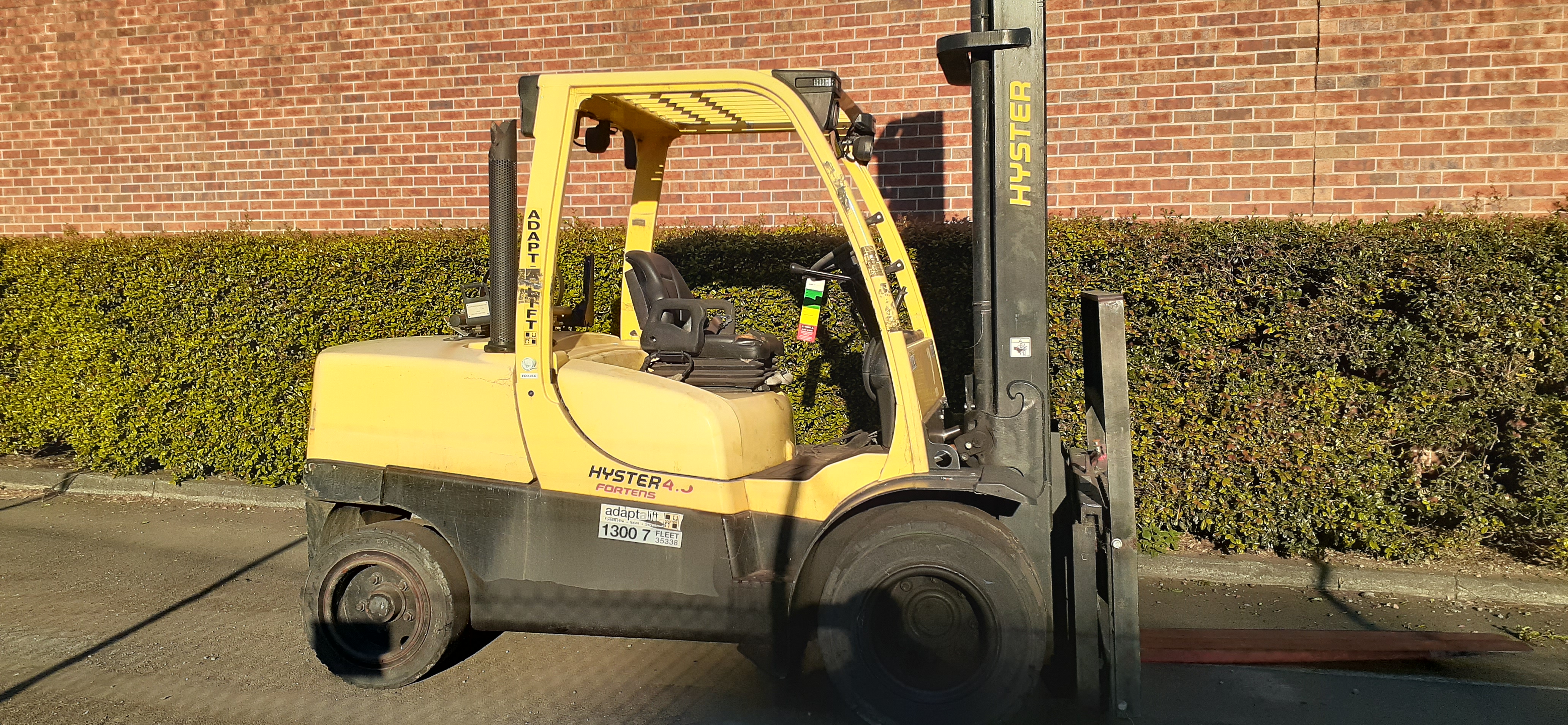 Used forklift: HYSTER H4.5FT6 