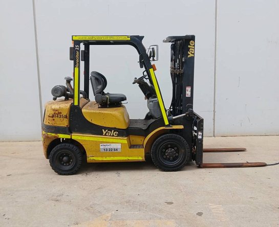 Used Forklift: YALE GDP25TK 