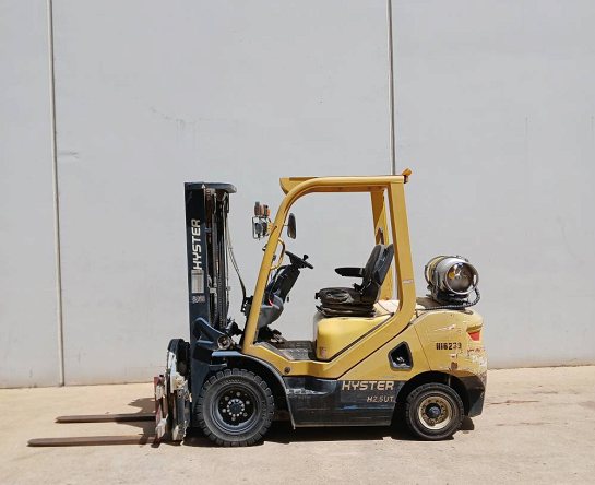 Used Forklift: HYSTER H2.5UT 