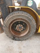 Used forklift: YALE GDP25TH