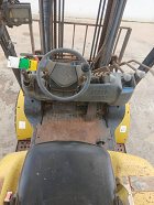 Used forklift: YALE GDP25TH