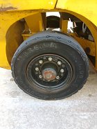 Used forklift: YALE GDP25UX