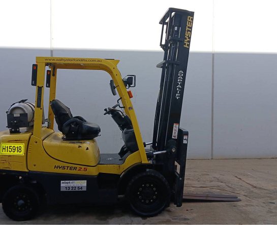 Used Forklift: HYSTER H2.5XT