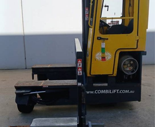 Used Forklift: COMBILIFT C3000 